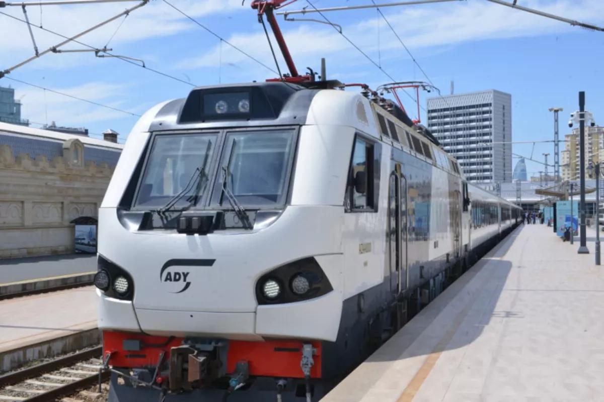 Elektrik nasazlığı Bakı-Tbilisi qatarını gecikdirdi