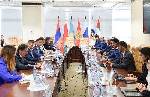 Aİİ ilə BƏƏ arasında azad ticarət sazişinin qüvvəyə minəcəyi tarix açıqlandı