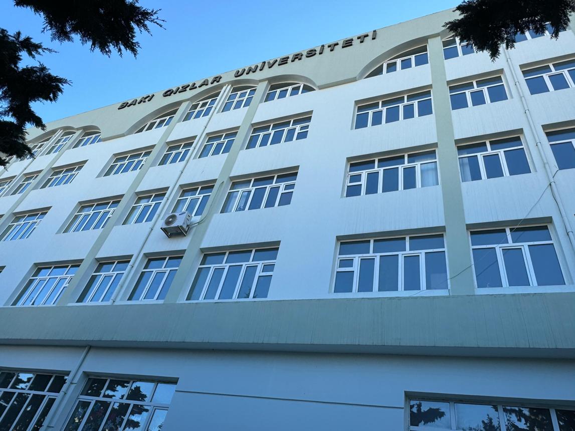 Bakı Qızlar Universitetinin müəllimləri və texniki heyəti işsiz qalmaq təhlükəsi ilə üz-üzə